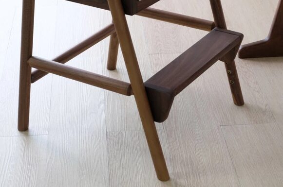 ISSEIKI KIDS FIORE-WALNUT DESK CHAIR (MBR-WH)